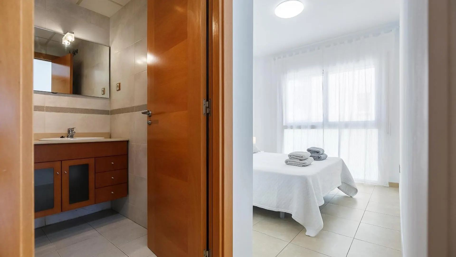 Uhc Els Pins Apartments Salou Spain