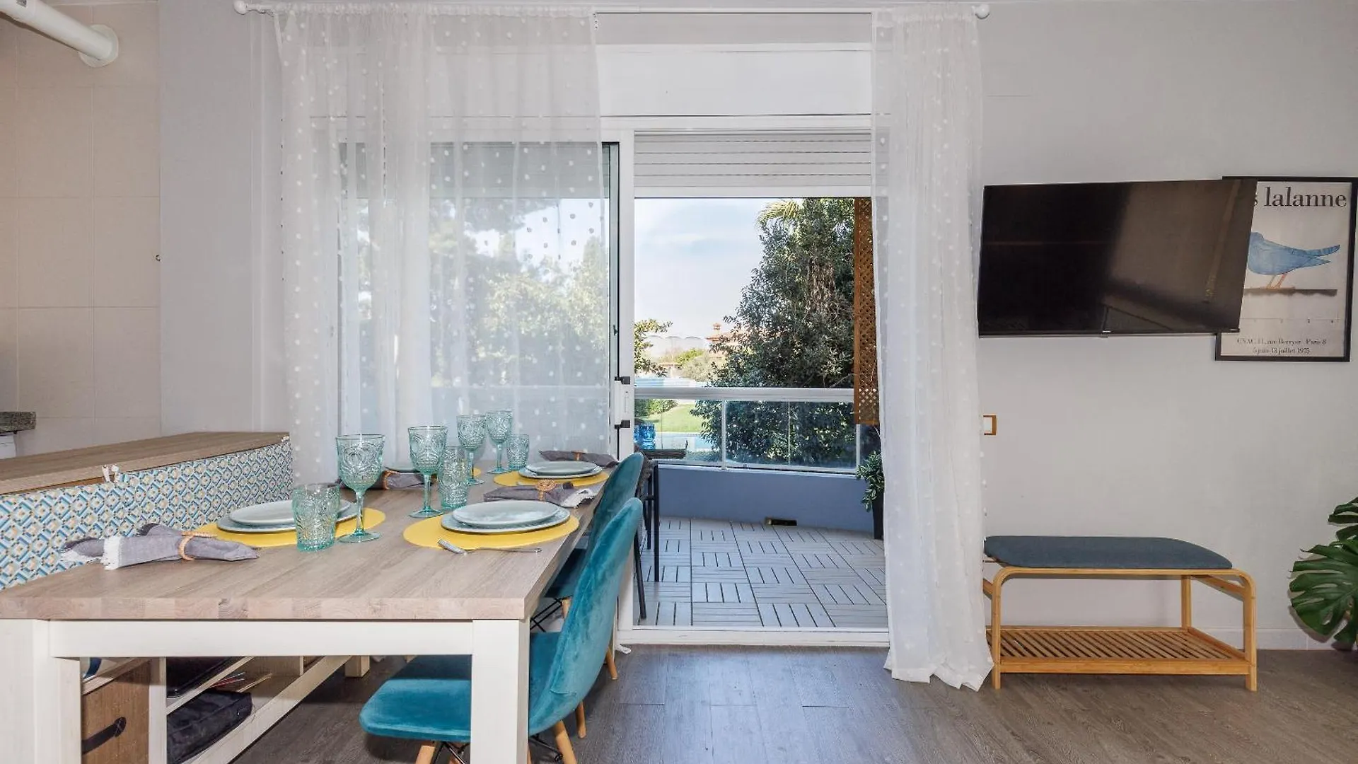 Uhc Els Pins Apartments Salou