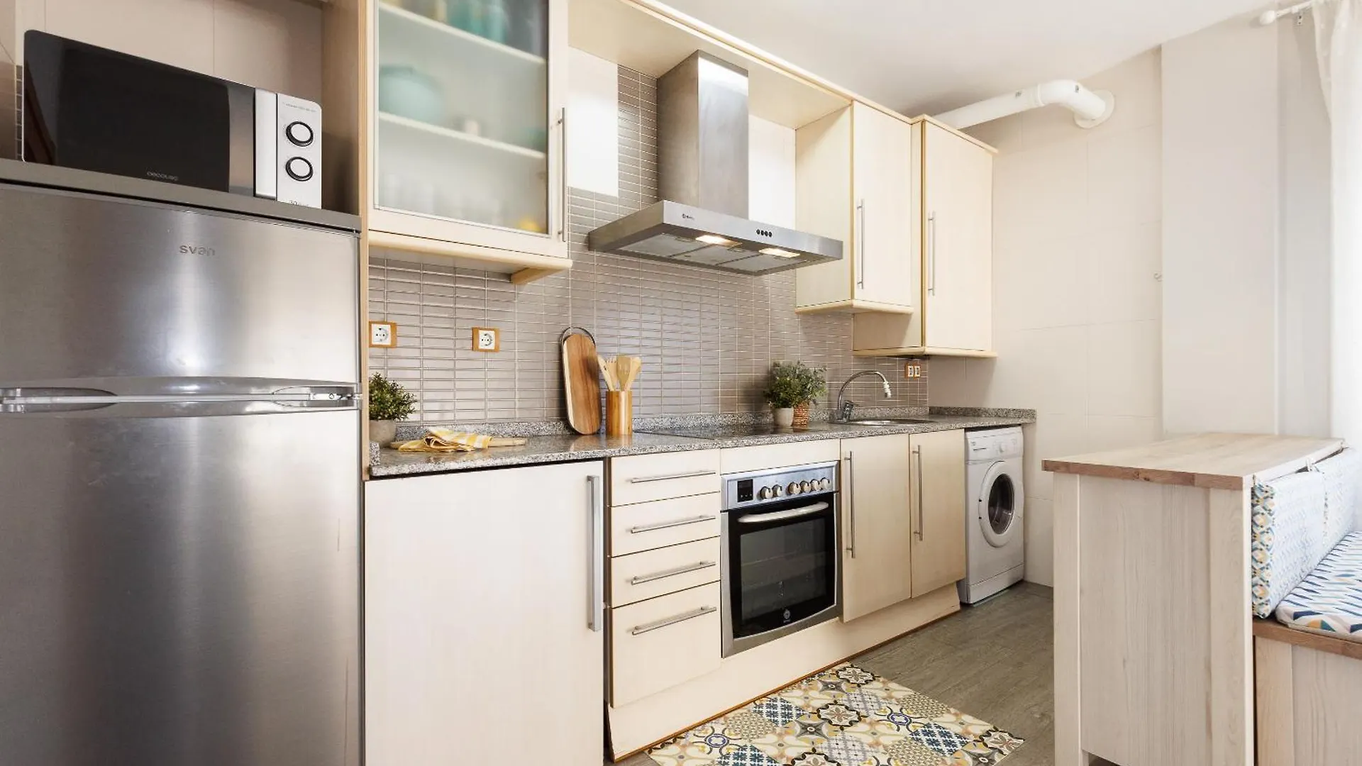 Uhc Els Pins Apartments Salou Spain