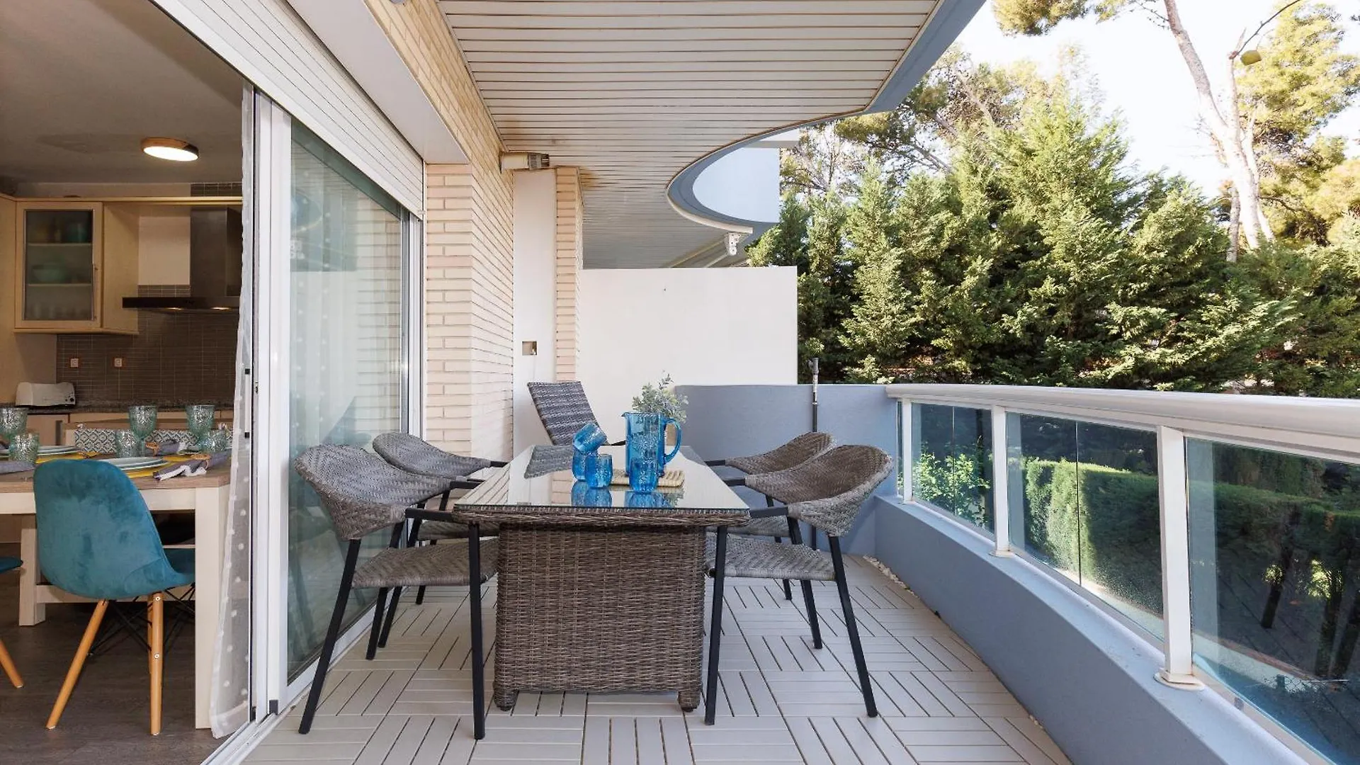 Uhc Els Pins Apartments Salou